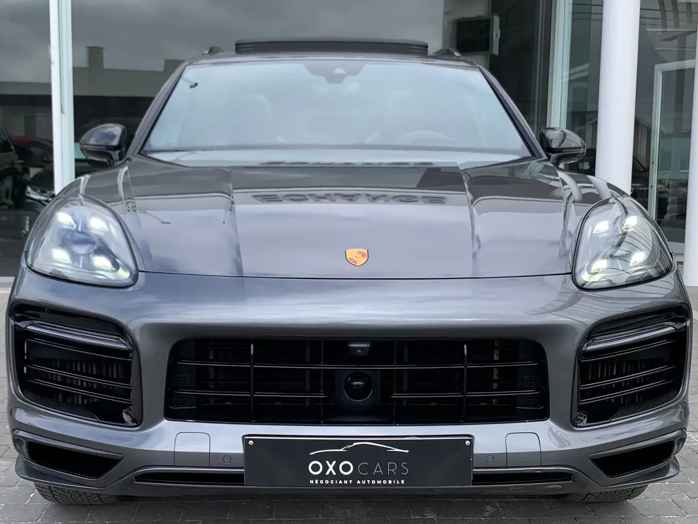 Porsche Cayenne GTS 4.0 Bi-Turbo V8 / FULL OPTIONS / CHRONO / 360 Gris - 2