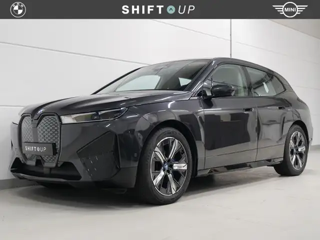 BMW iX xDrive40 77 kWh Sportpakket | Head Up | Camera
