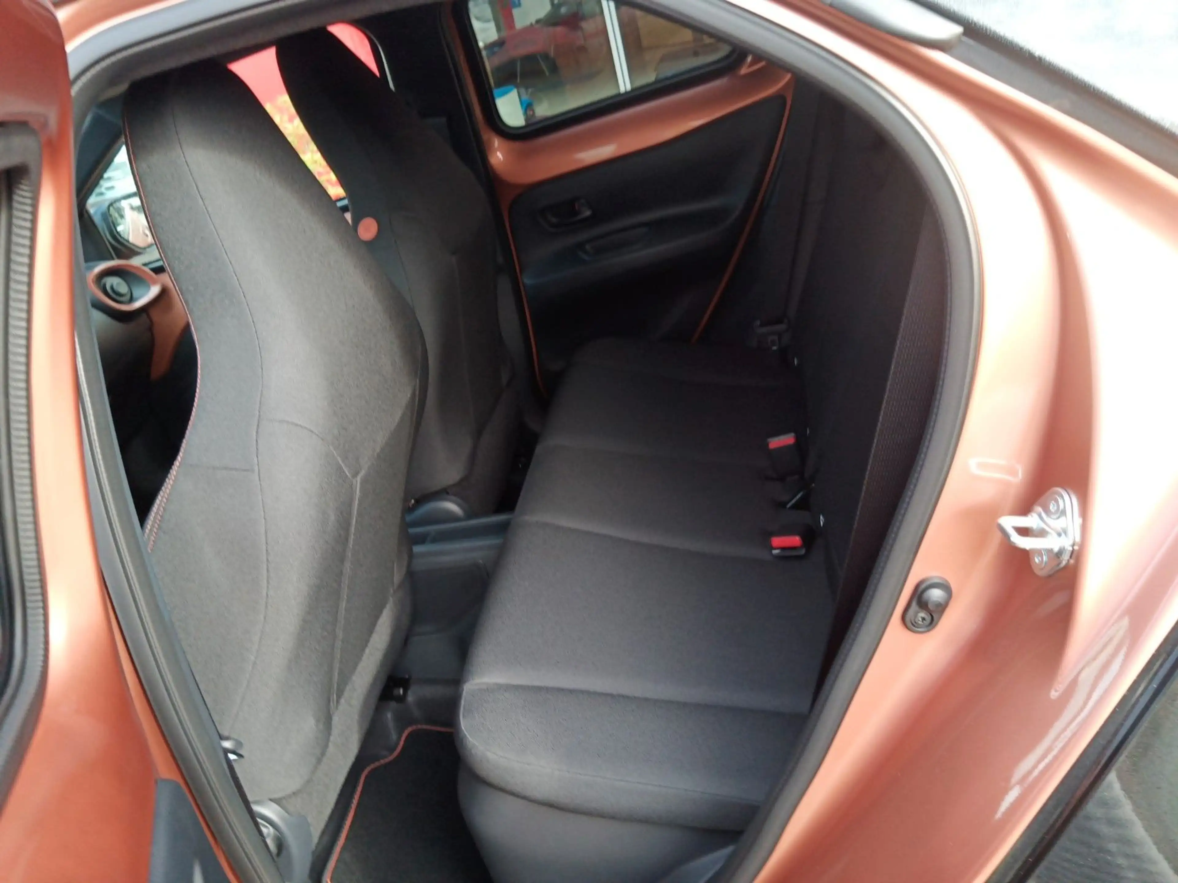 Toyota Aygo X Hybrid Teamplayer — photo 18