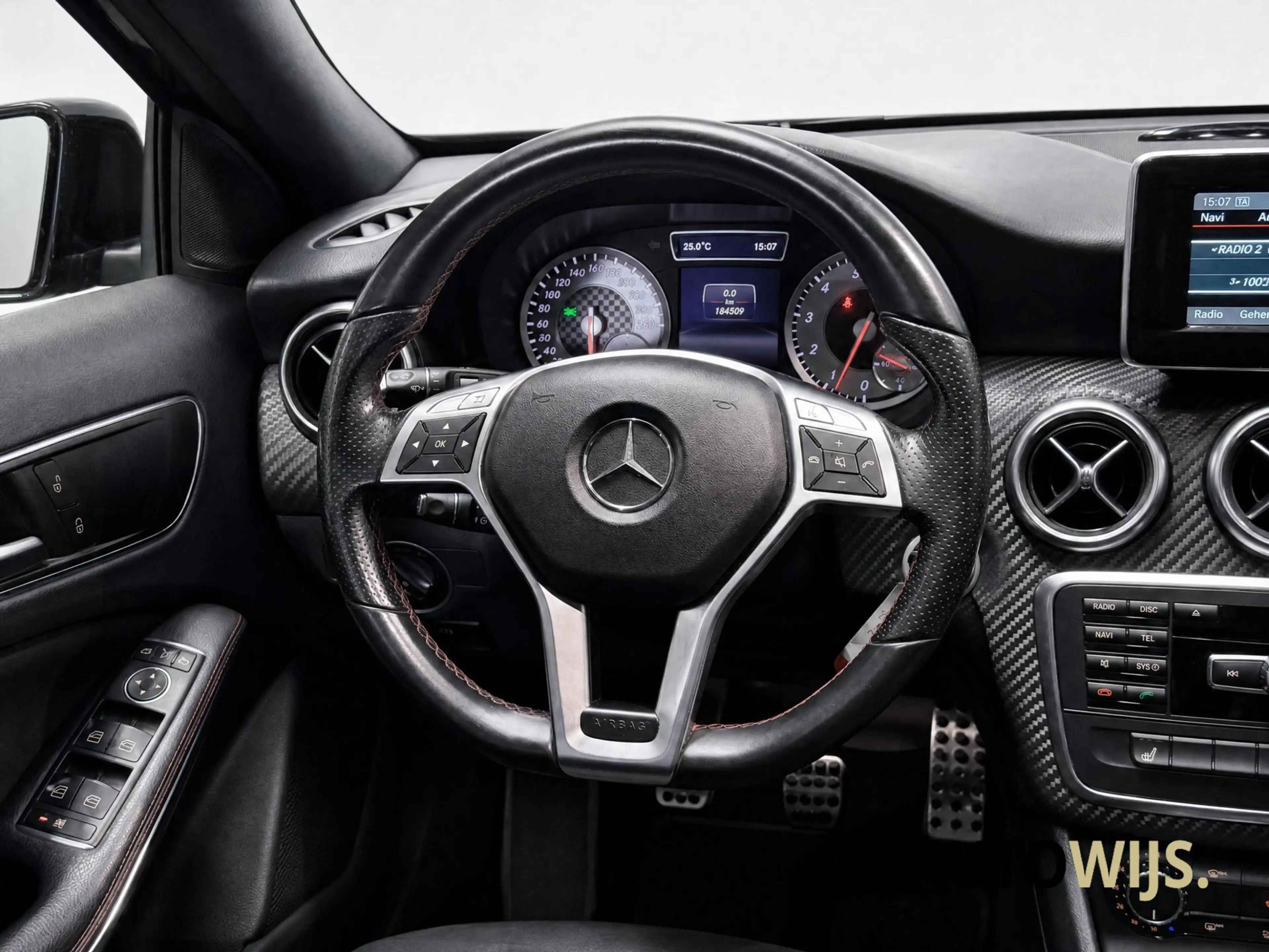 Mercedes-Benz A 180 180|AMG LINE|PANO|ALCANTARA|LED|STOELVERW|DEALER O — photo 19
