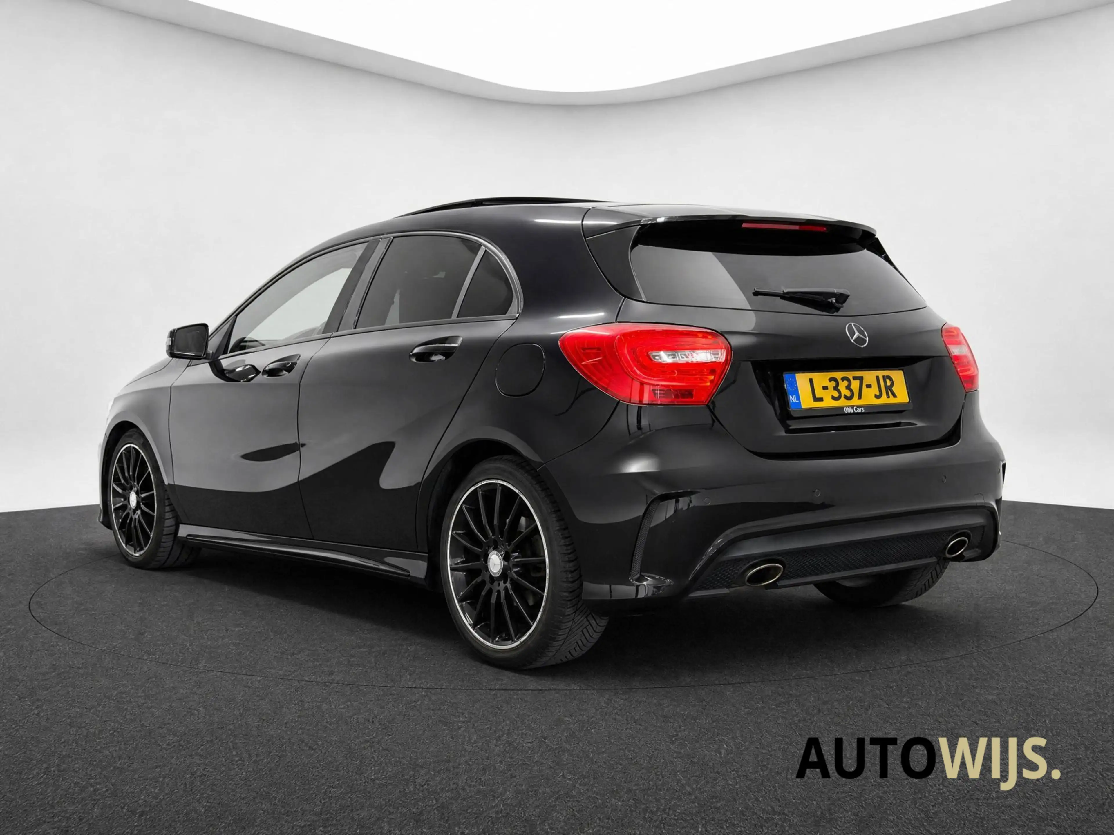 Mercedes-Benz A 180 180|AMG LINE|PANO|ALCANTARA|LED|STOELVERW|DEALER O — photo 12