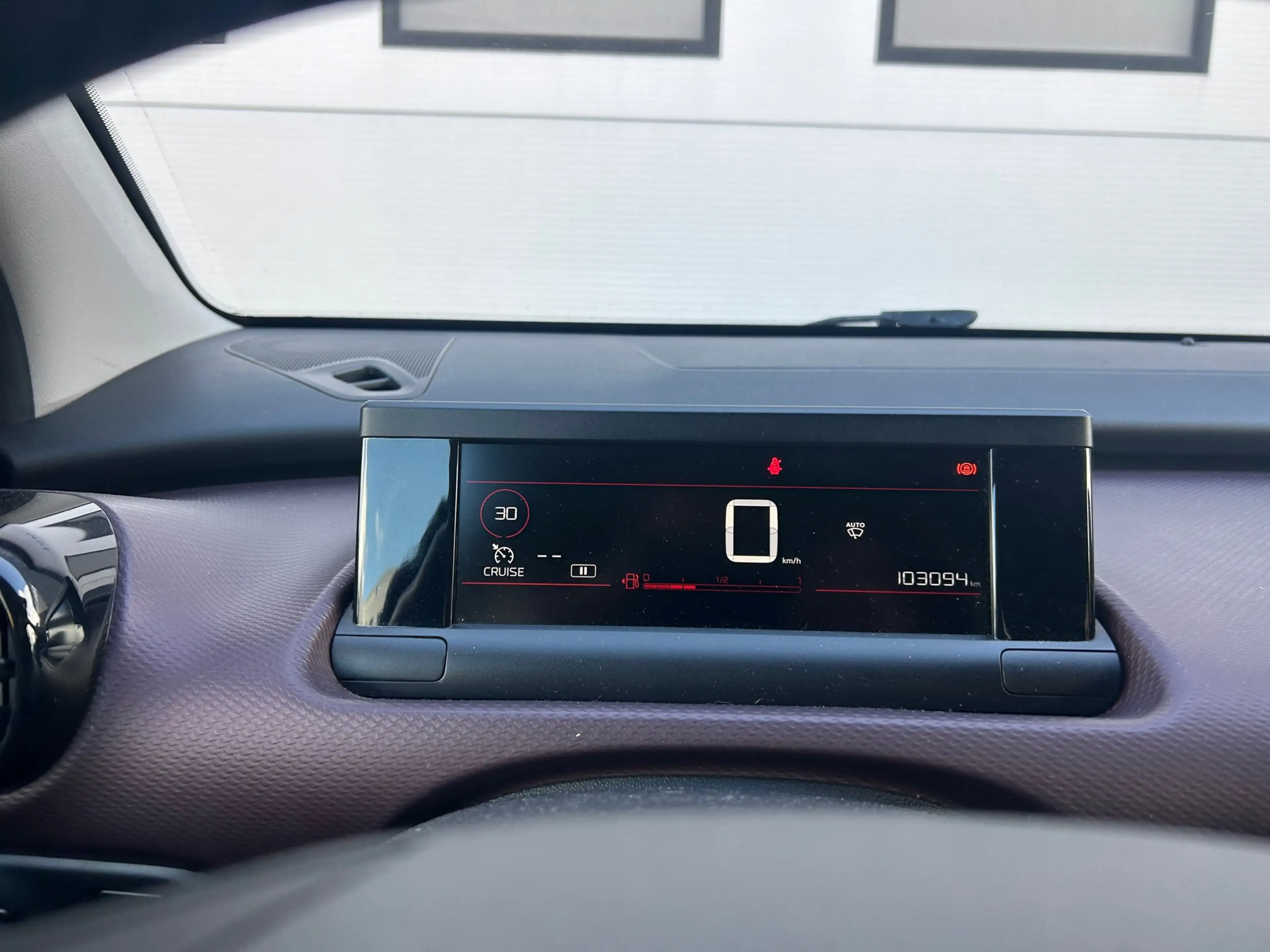 Citroen C4 Cactus 1.2 PureTech Shine — photo 11