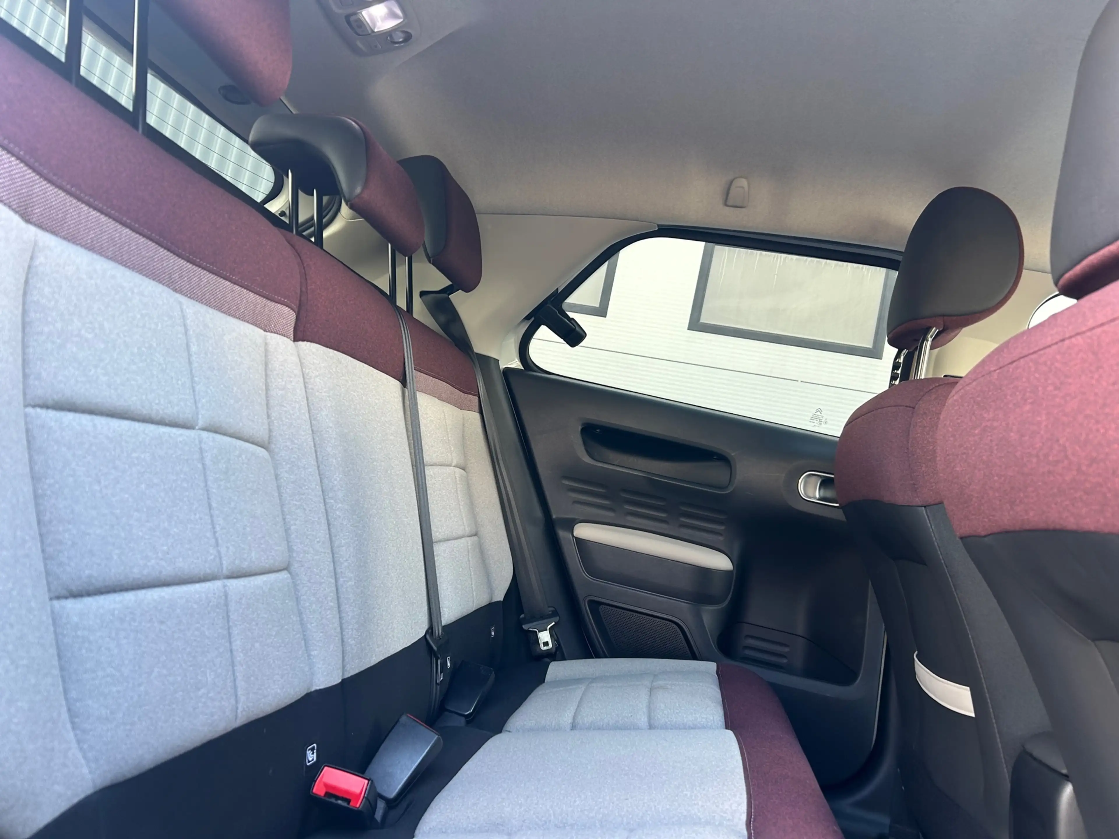 Citroen C4 Cactus 1.2 PureTech Shine — photo 8