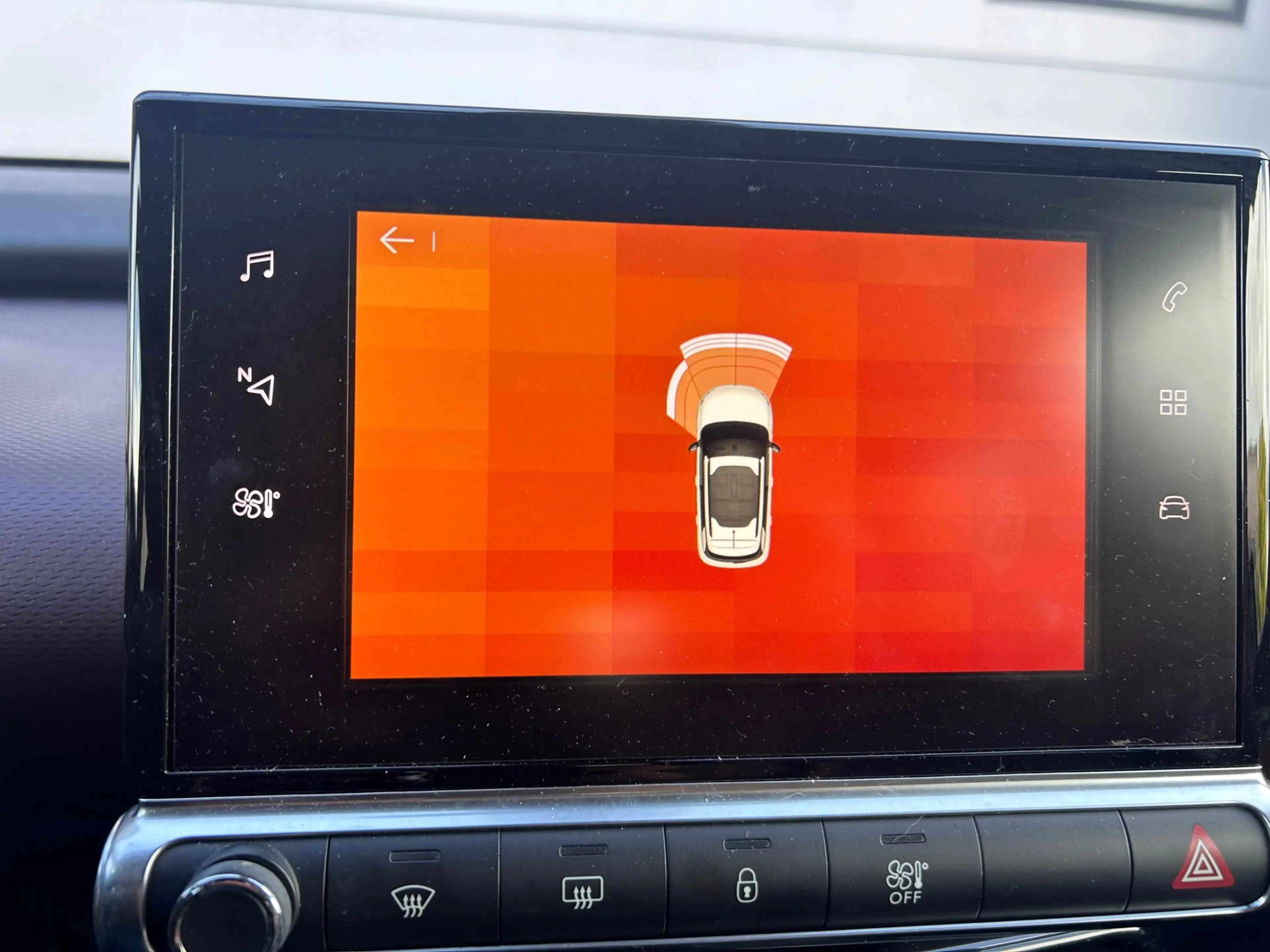 Citroen C4 Cactus 1.2 PureTech Shine — photo 14