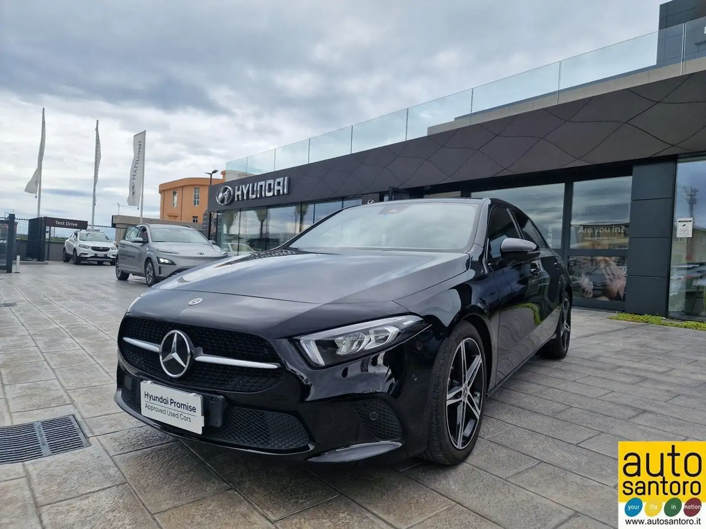 Mercedes-Benz A 180 d Premium Night edition Чёрный - 1