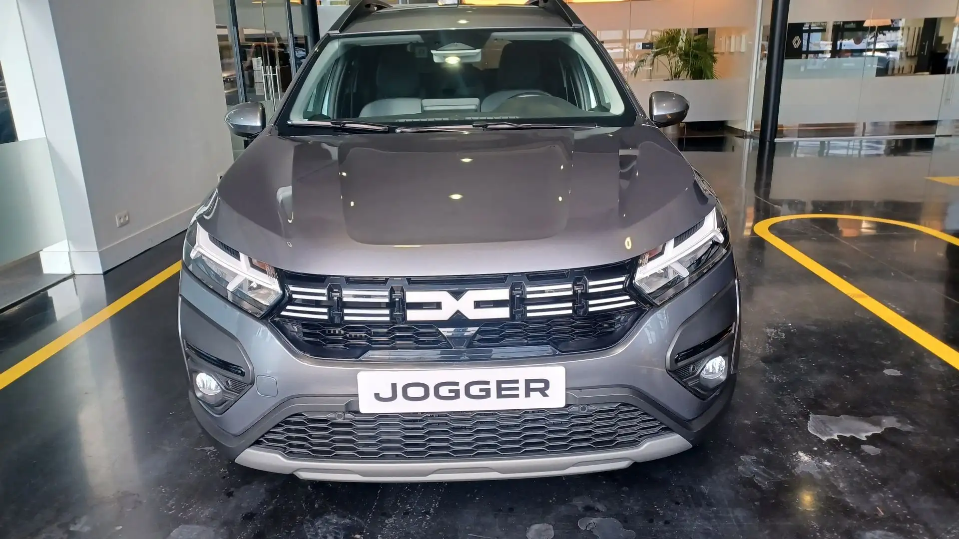 Dacia Jogger Expression 7pl TCe 110 / Valckenier Aalst Grau - 2