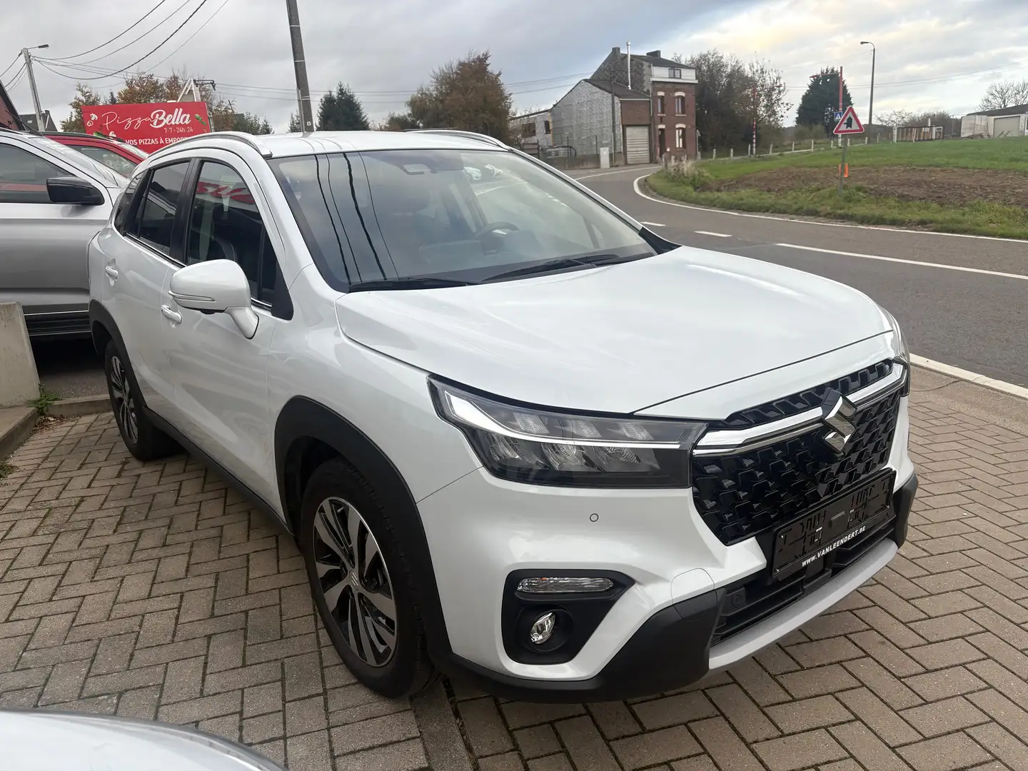 Suzuki S-Cross S-Cross HEV 1.5 DualJet Hybrid GLX Weiß - 2