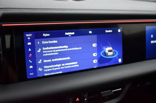 Porsche Macan view 24
