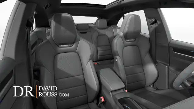 Porsche Macan view 4