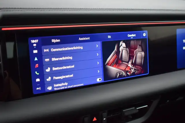 Porsche Macan view 22