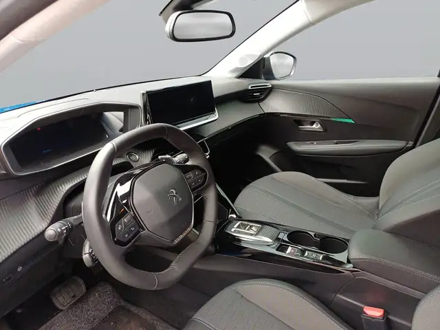 Peugeot 208 view 11