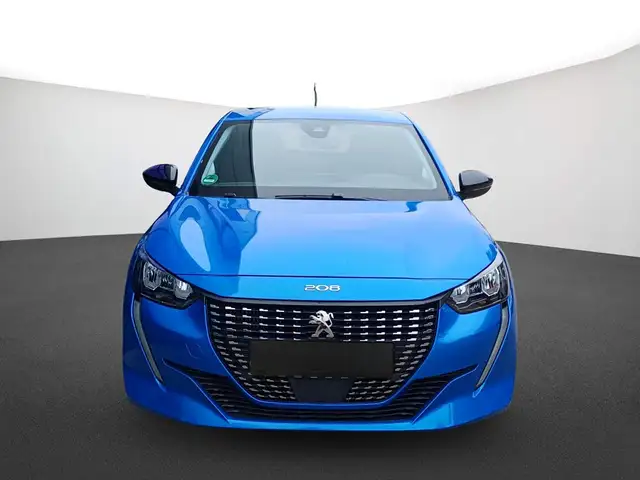Peugeot 208 view 2