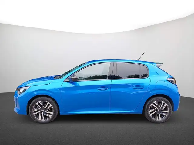 Peugeot 208 view 4