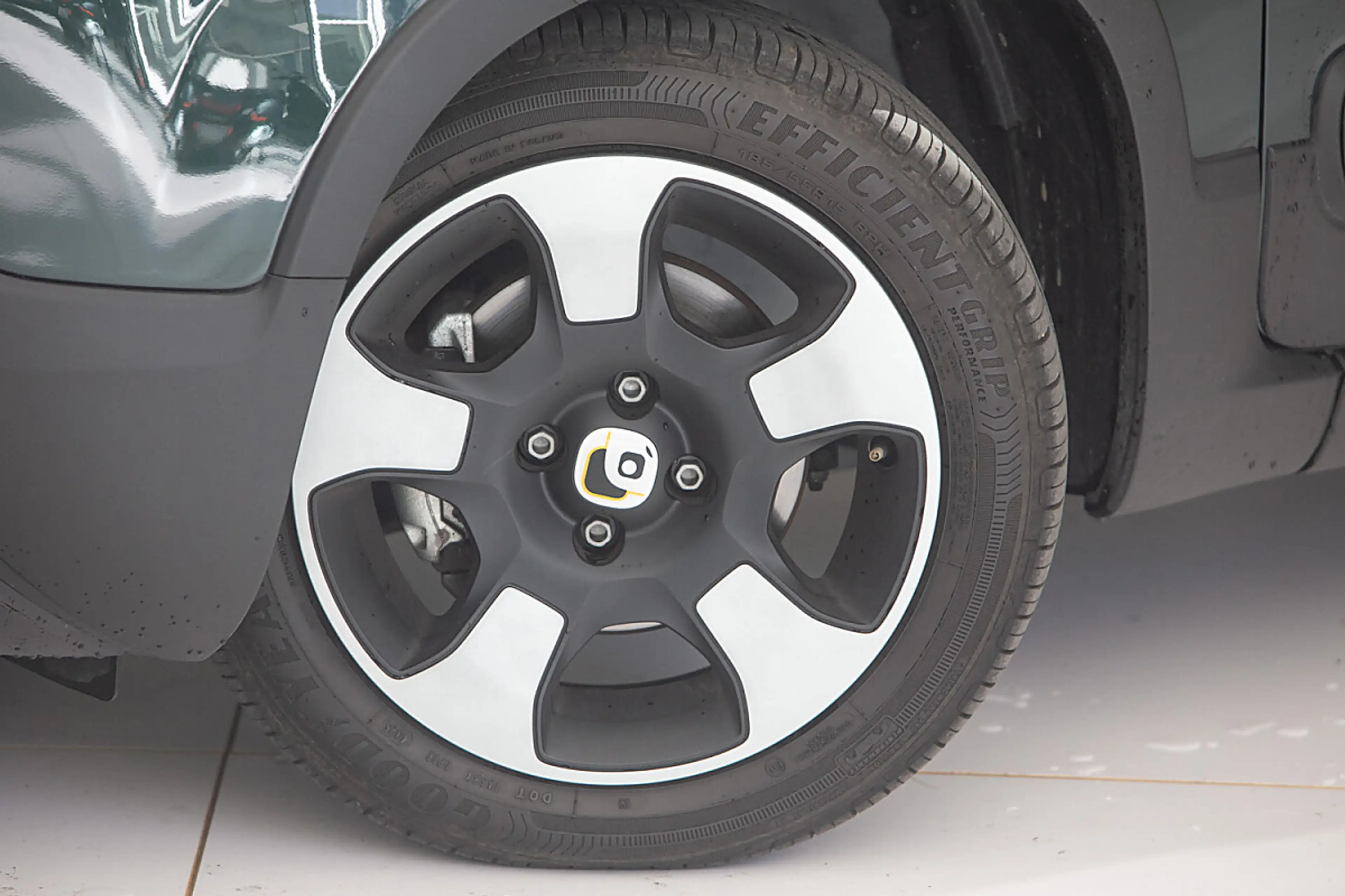 Fiat Pandina FireFly Hybrid 70 Cross — photo 4