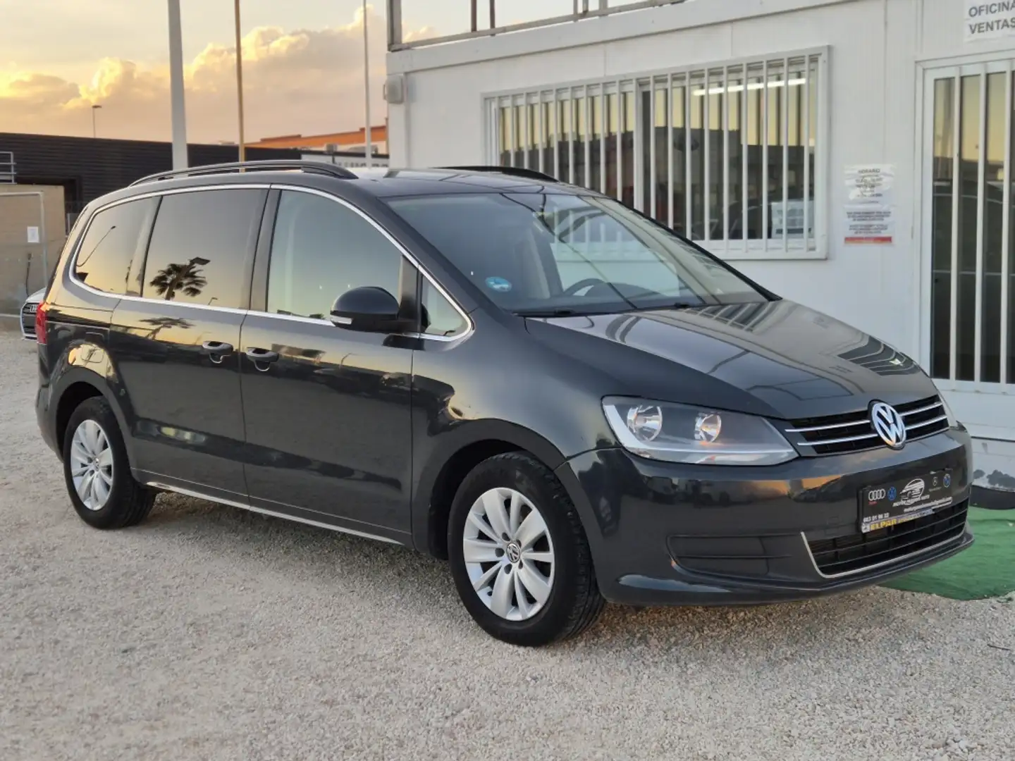 Volkswagen Sharan 2.0TDI Advance BMT 140 Gris - 2