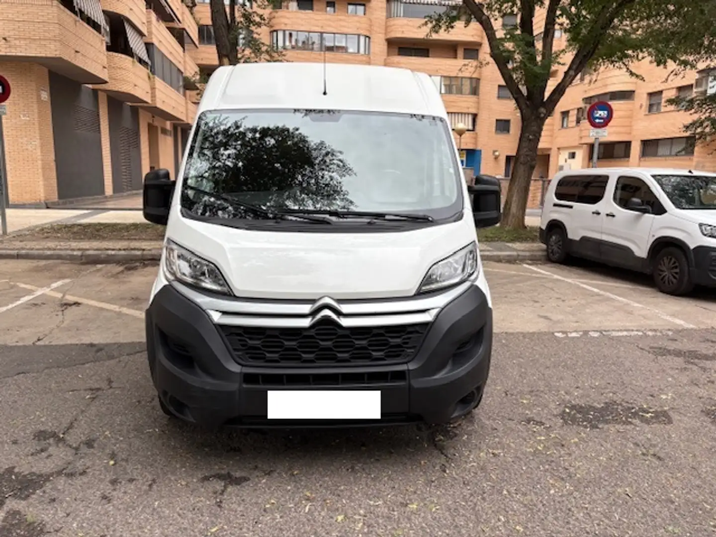 Citroen Jumper Fg. 2.2BlueHDi 35 L3H2 S&S 140 Blanco - 2
