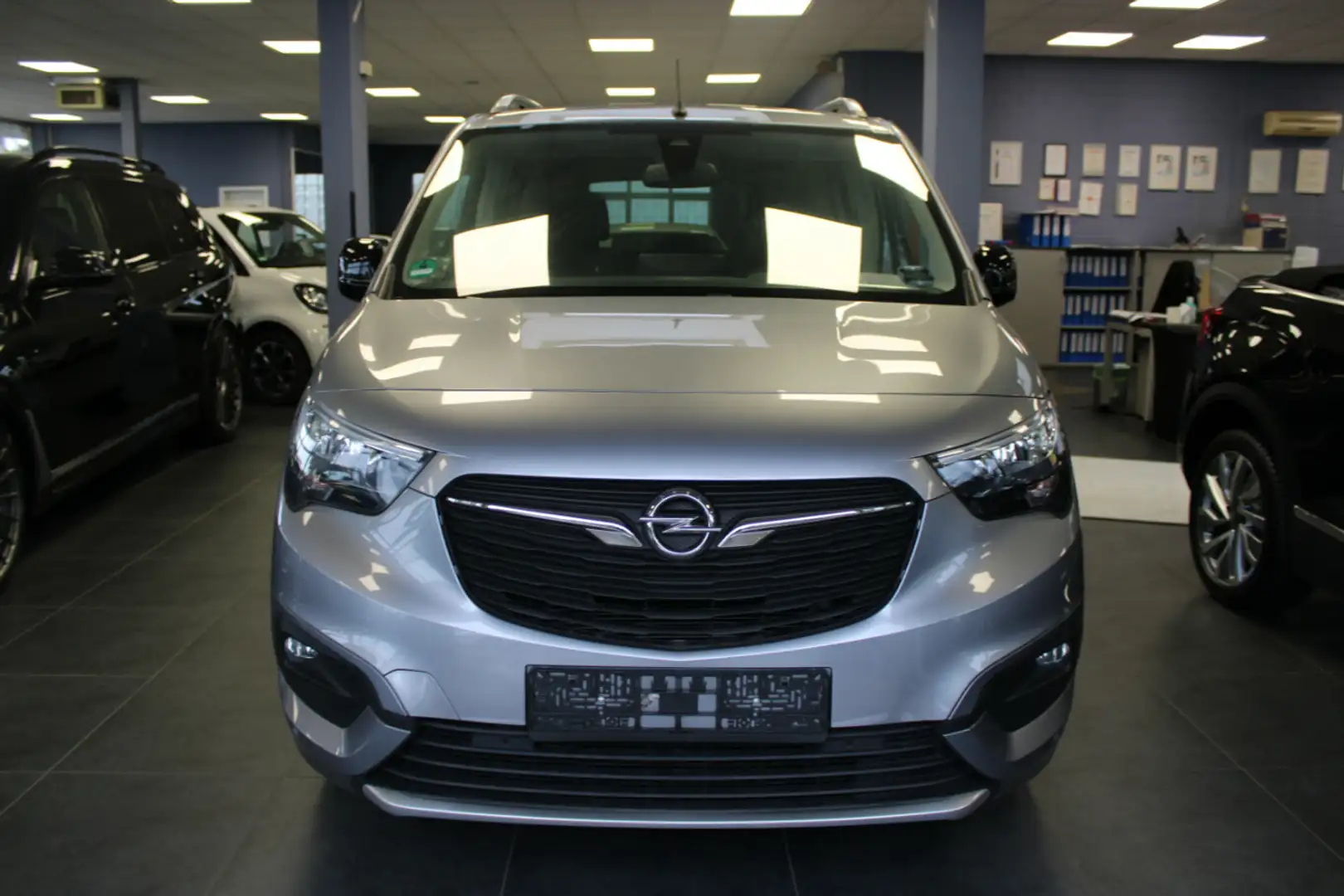 Opel Combo-e Life Ultimate Grau - 2