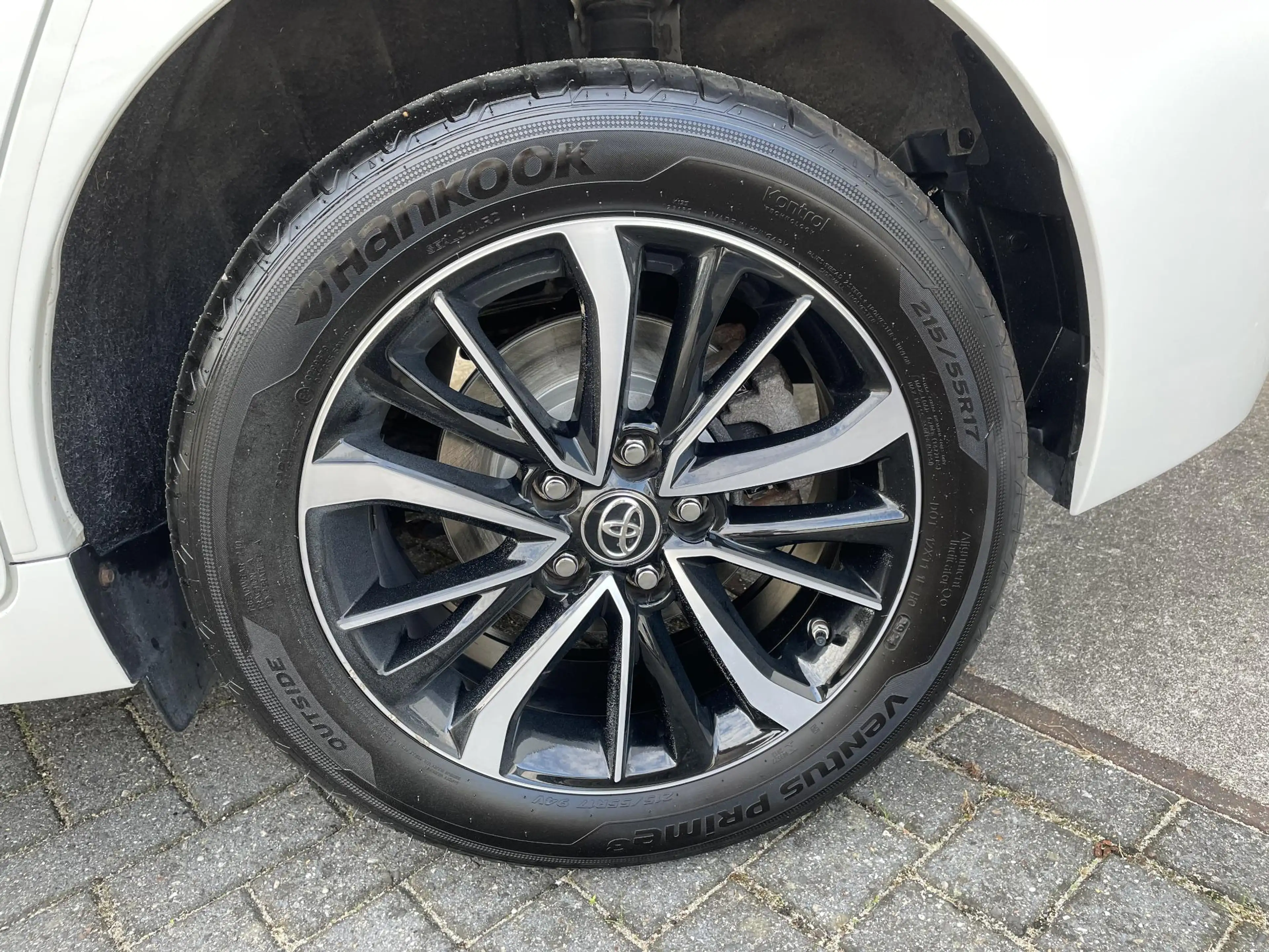 Toyota Verso 1.8 VVT-i SkyView Edition , Automaat, Trekhaak — photo 2