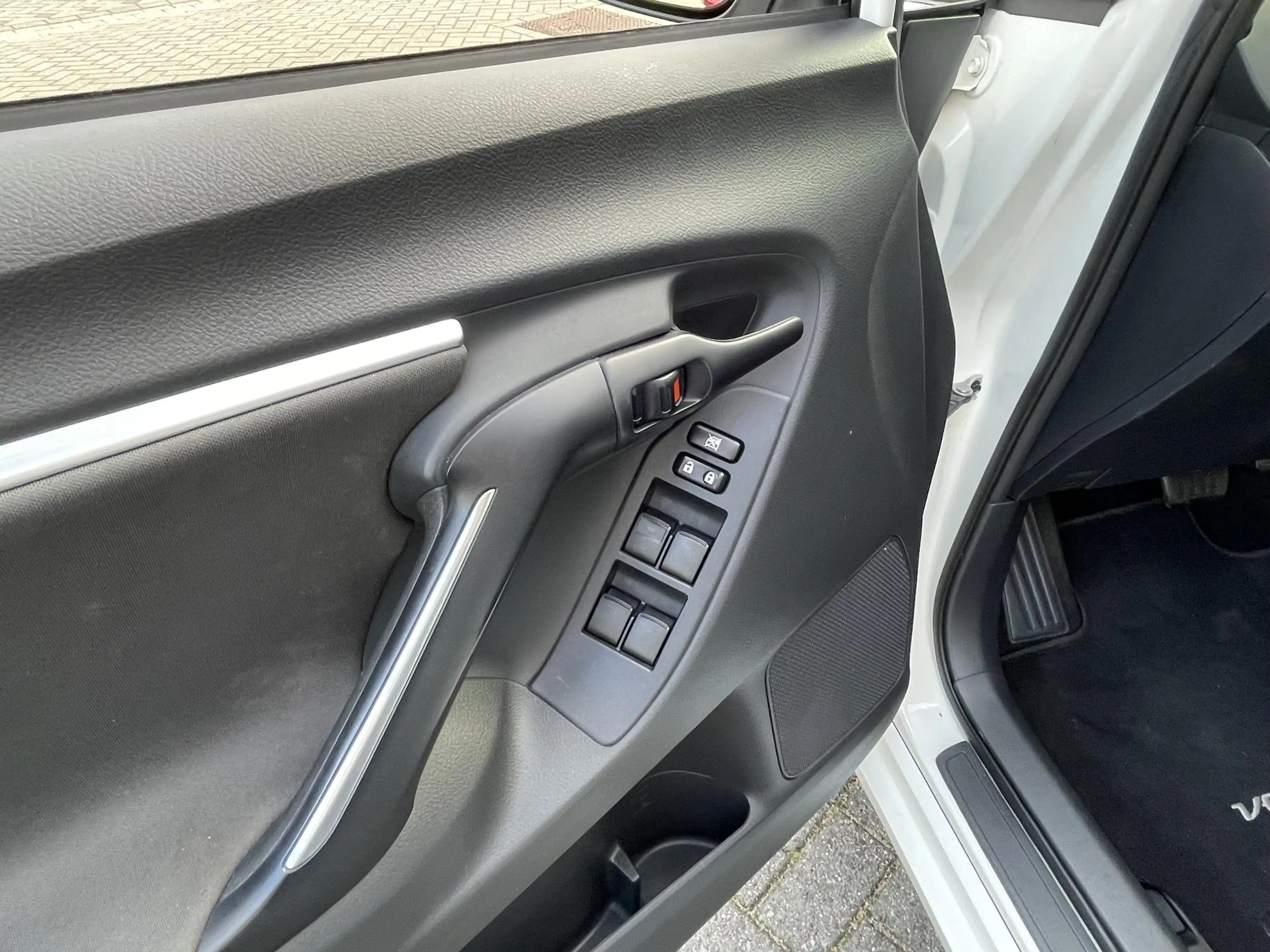 Toyota Verso 1.8 VVT-i SkyView Edition , Automaat, Trekhaak — photo 5