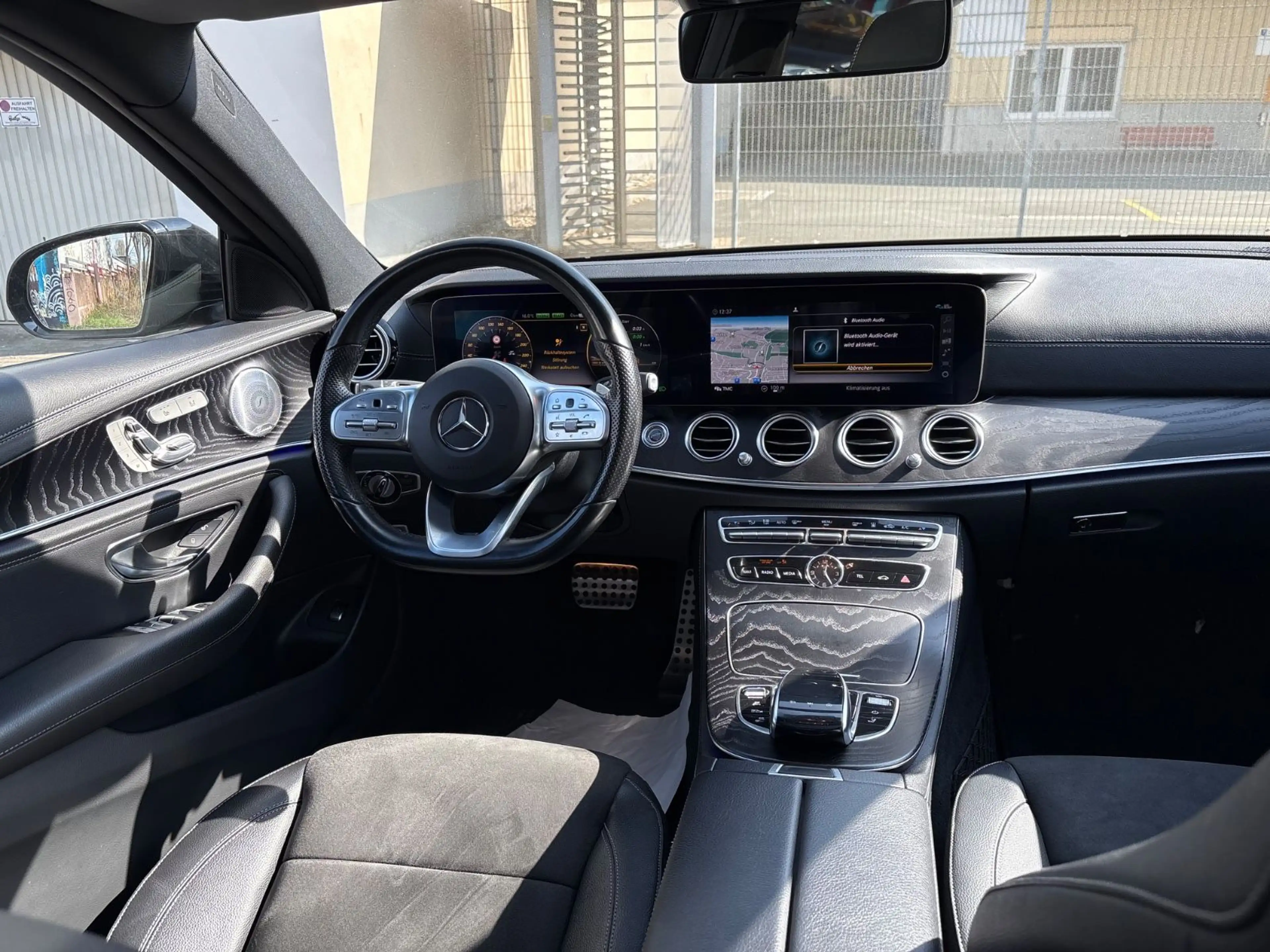 Mercedes-Benz E 300 dE T-Modell dE 300 de AMG LIne Voll Panora — photo 19