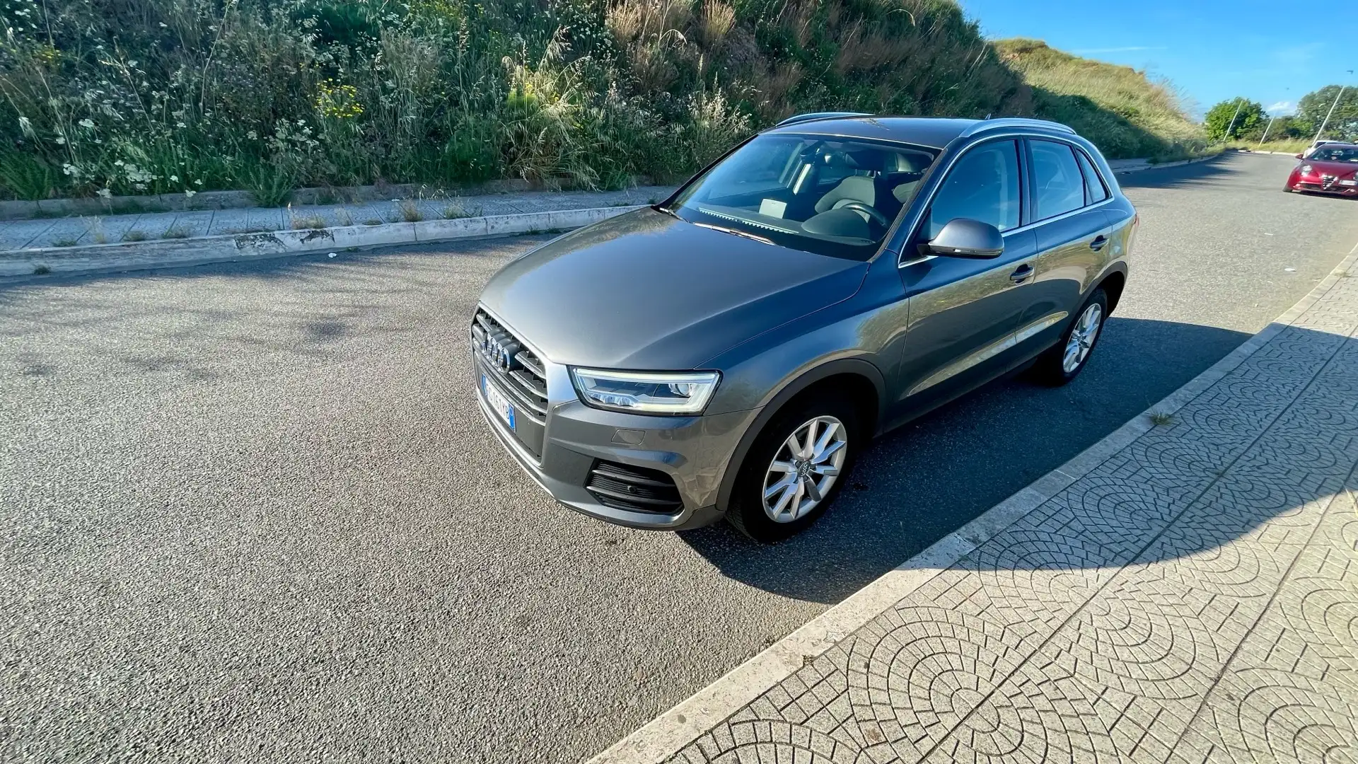 Audi Q3 2.0 tdi Business quattro 150cv s-tronic - 1