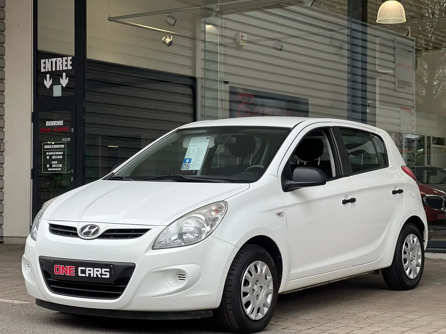 Hyundai i20 1.2i "57kw 77cv" ABS-DA-VC-VE-115.000km GAR 12MOIS Blanco - 1