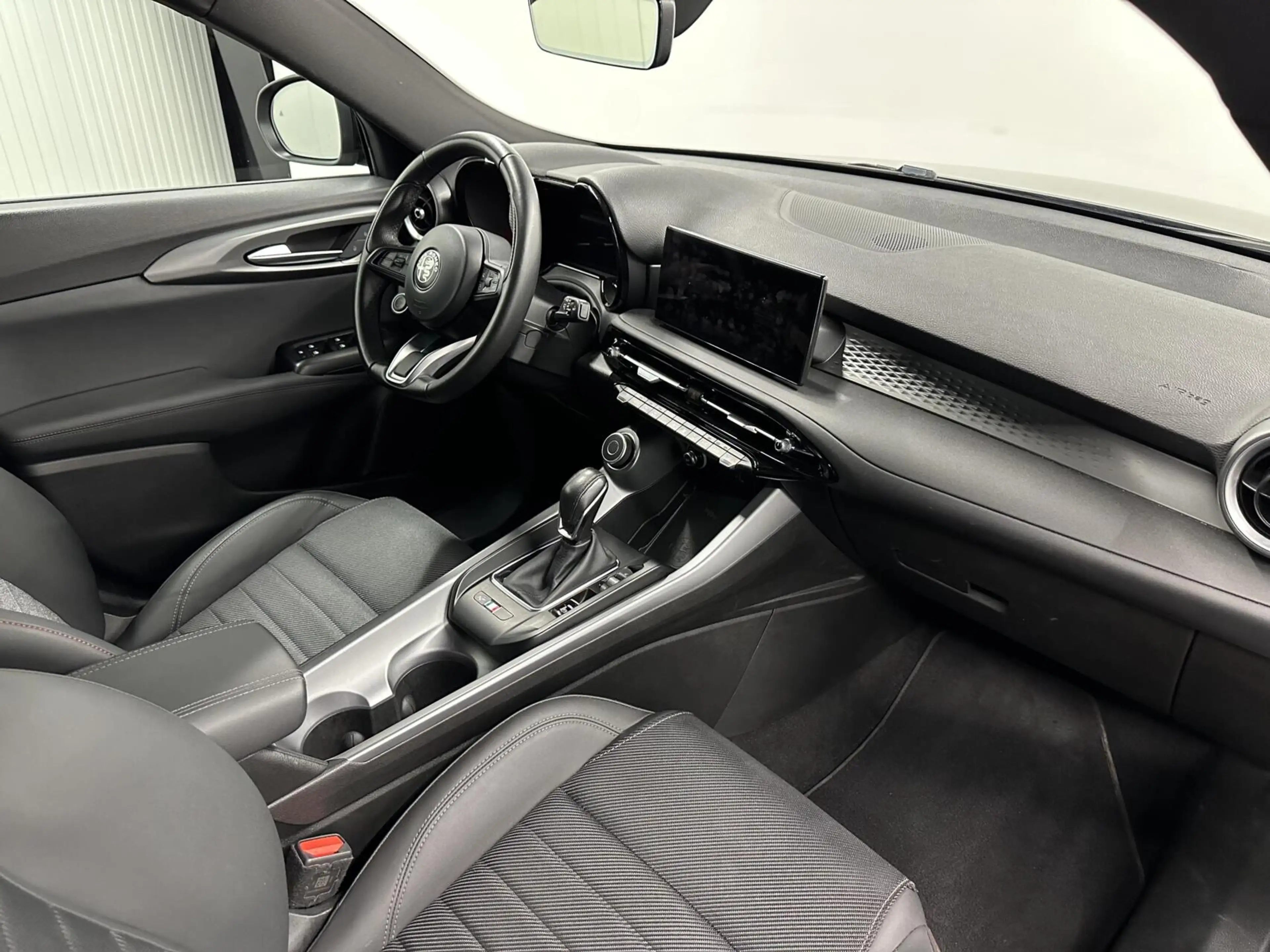 Alfa Romeo Tonale 1.5T Hybrid Sprint NAVI CARPLAY LEER ADAPTIEF CRUI — photo 11