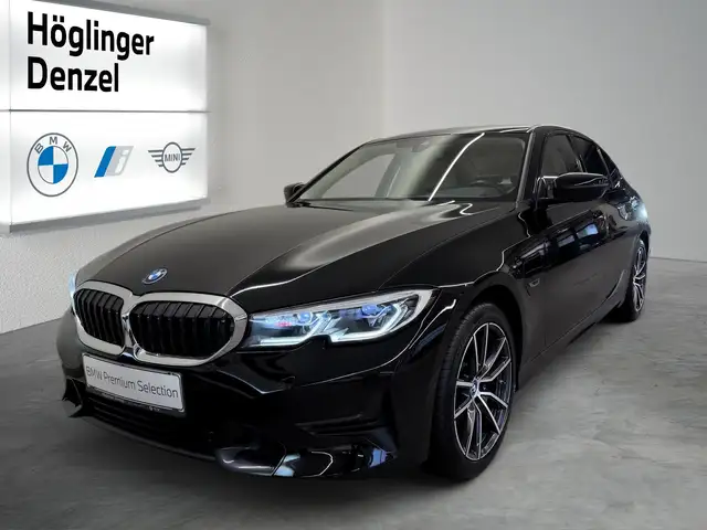 BMW 3 Series main image