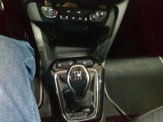 Opel Corsa view 10