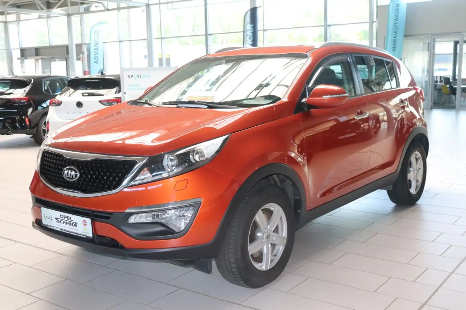 Kia Sportage 2.0 GDI 2WD Aut. Vision Oranje - 1