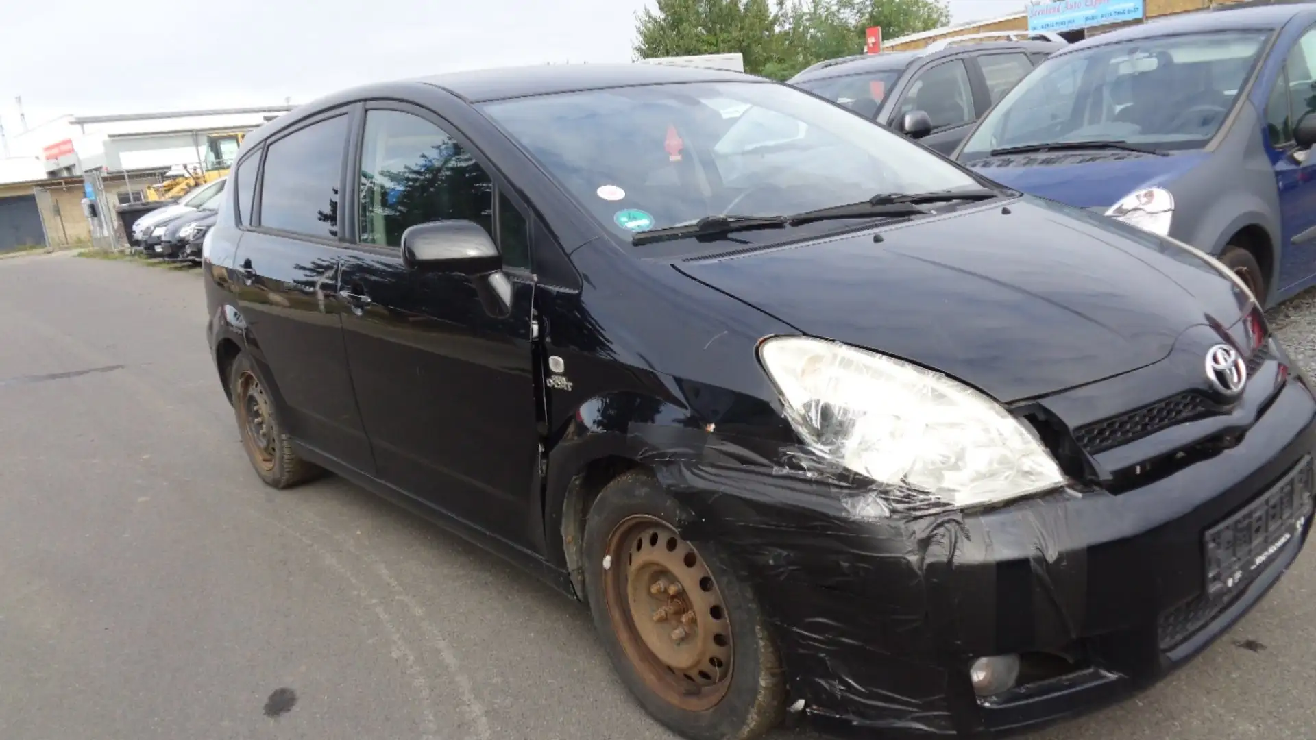 Toyota Corolla Verso 2.2 D-CAT Sol Schwarz - 2