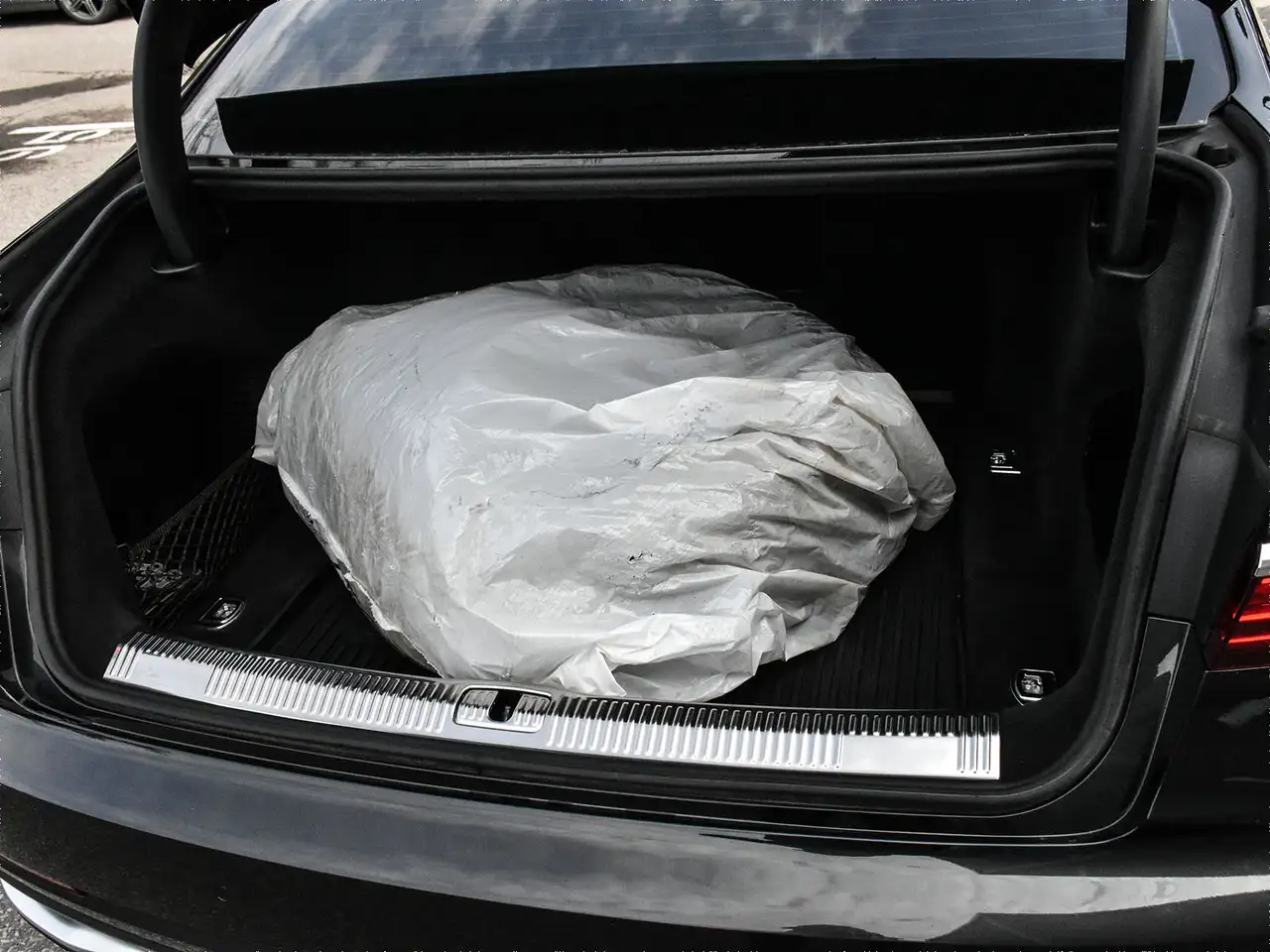 Audi A8 снимка Audi A8