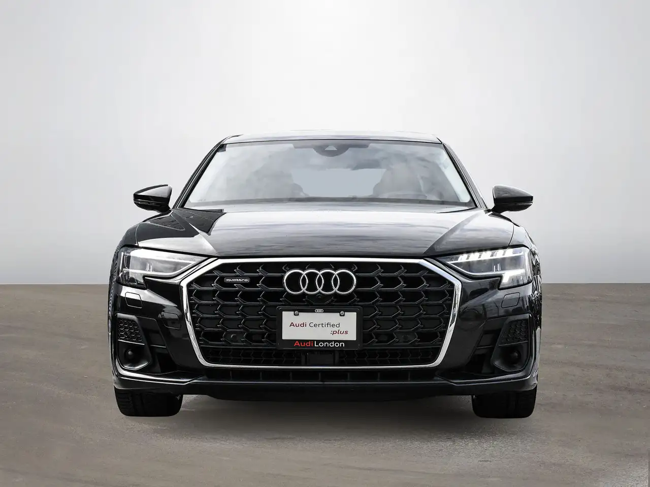 Audi A8 снимка Audi A8