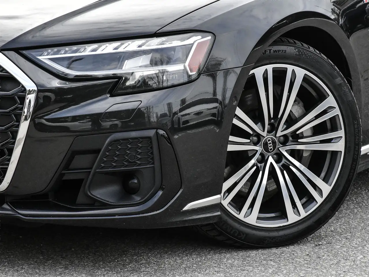 Audi A8 снимка Audi A8