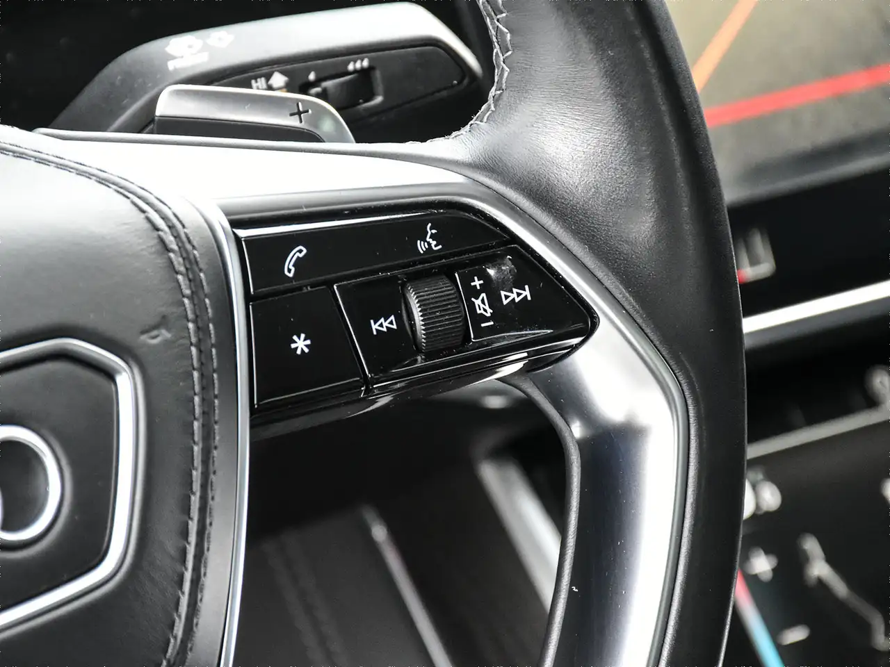 Audi A8 снимка Audi A8