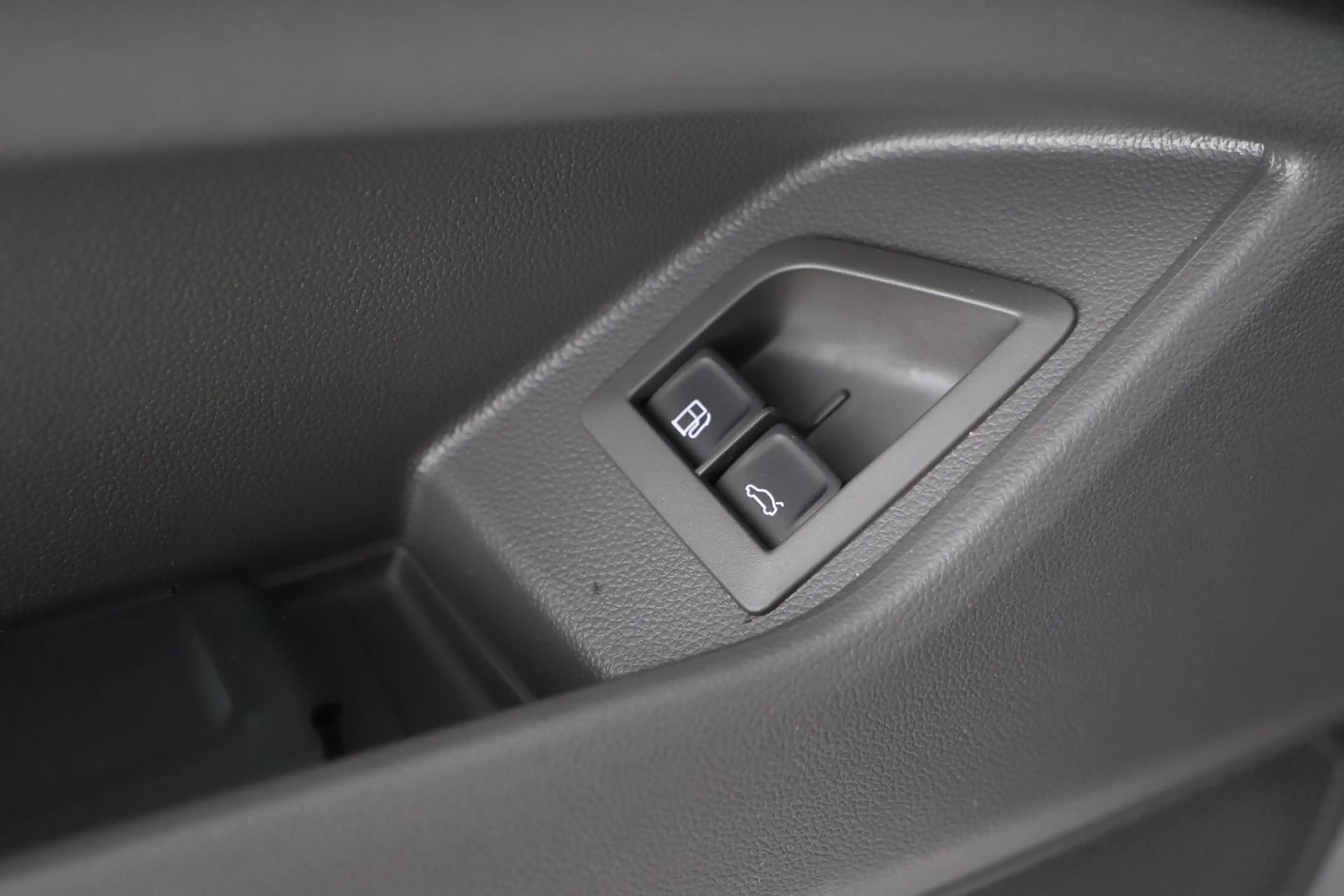 Volkswagen T7 California VW Multivan T7 California eHybrid 180 kW 4M — photo 8