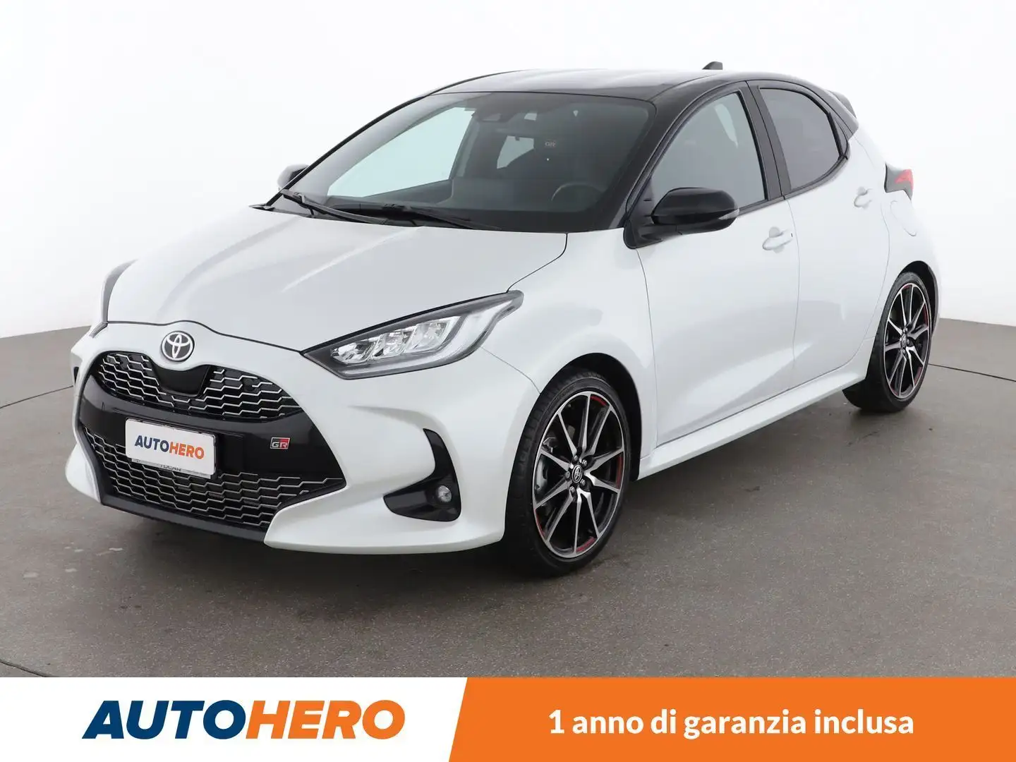 Toyota Yaris 1.5 Hybrid GR Sport FHEV Bianco - 1