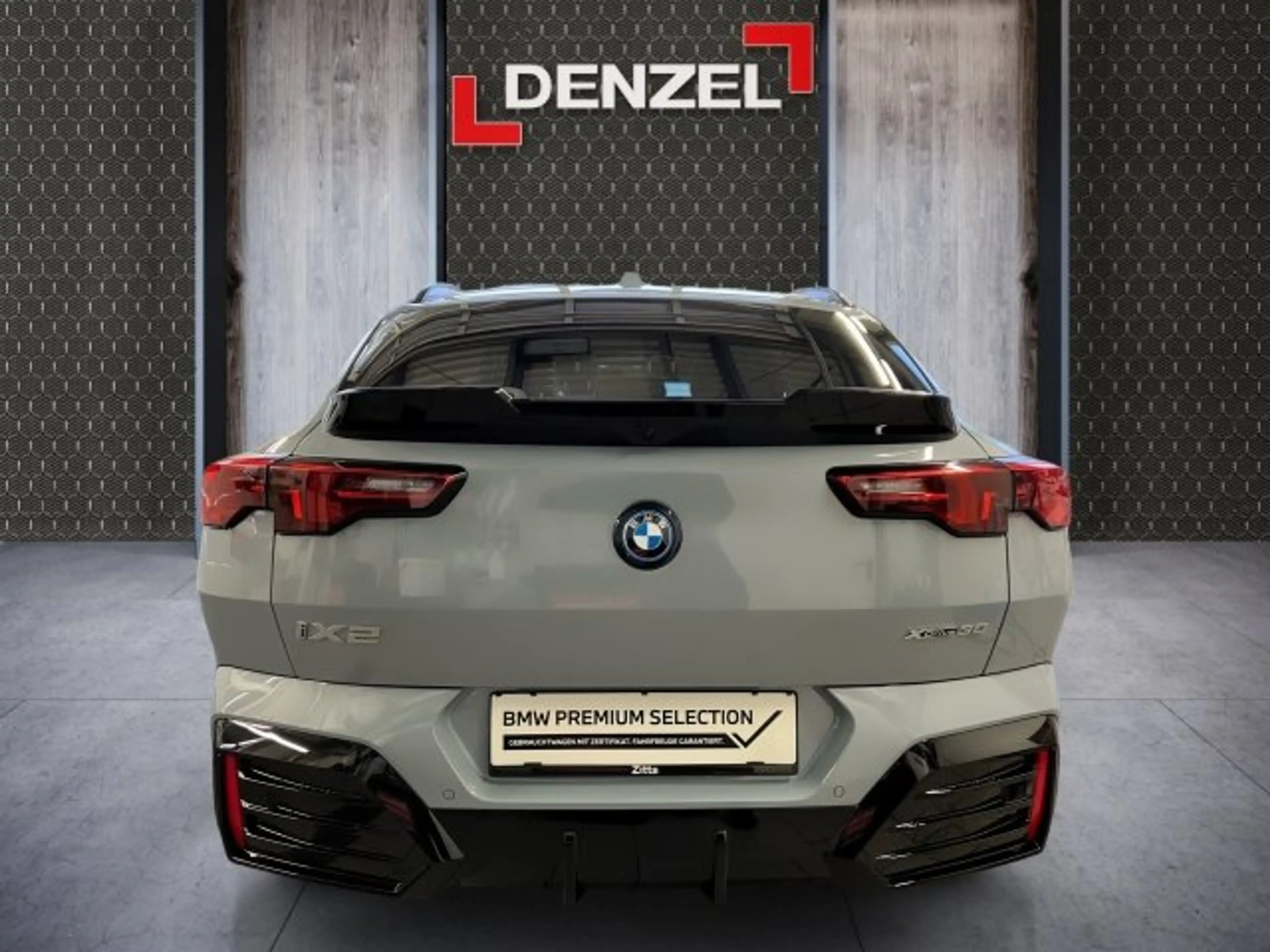 BMW iX2 xDrive30 U10 — photo 11