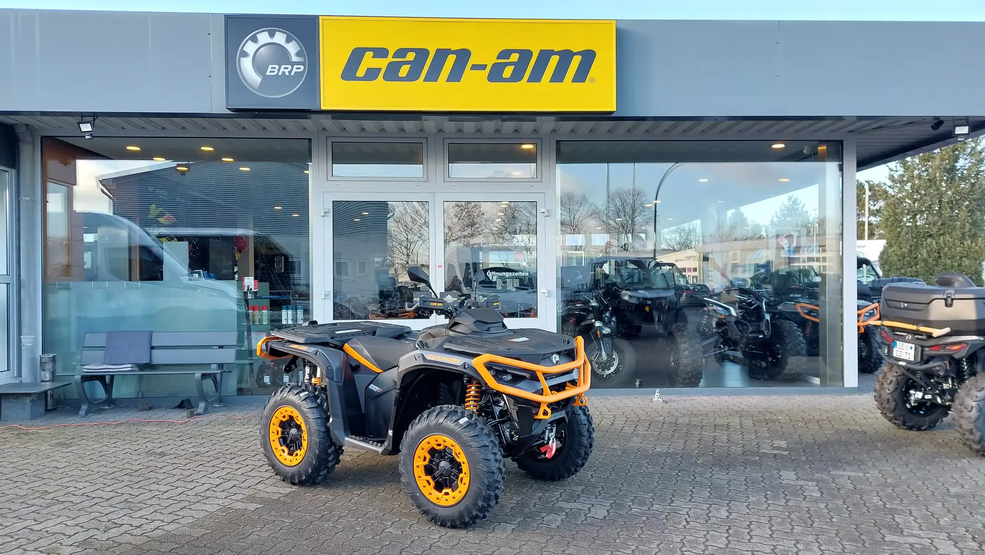 Can-Am Outlander 1000 R  XTP T ABS 2026 Schwarz - 2