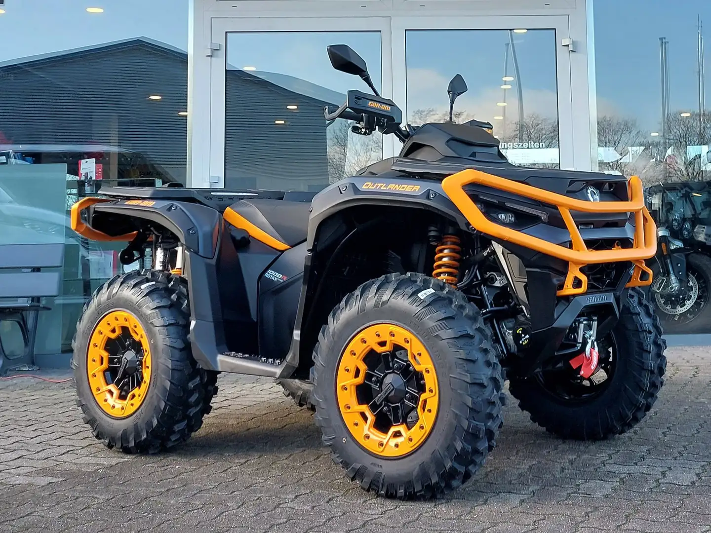 Can-Am Outlander 1000 R  XTP T ABS 2026 Schwarz - 1
