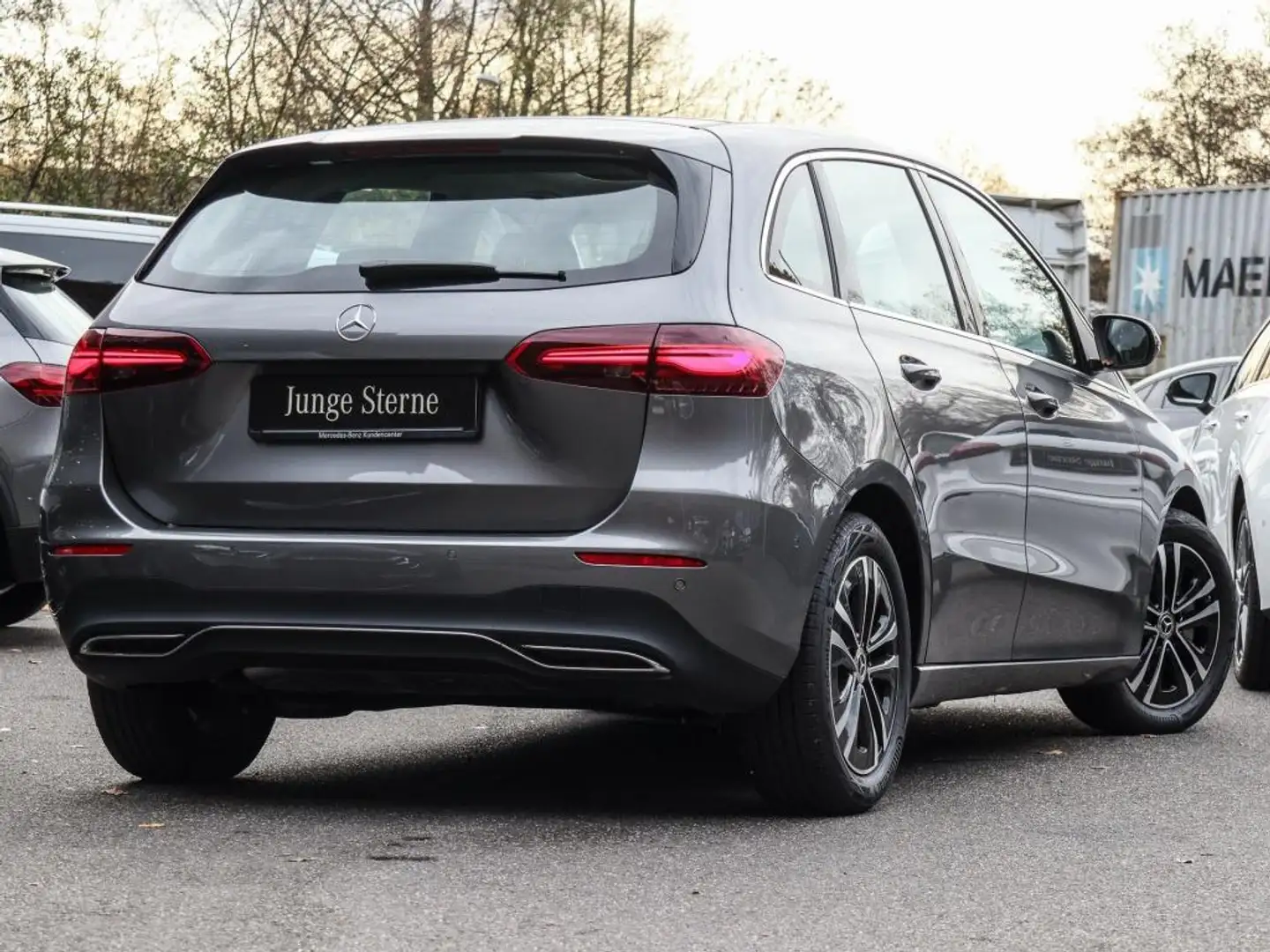 Mercedes-Benz B 180 Progressive/Pano/LED/Kamera/Shz/Easy-P/17" Grau - 2