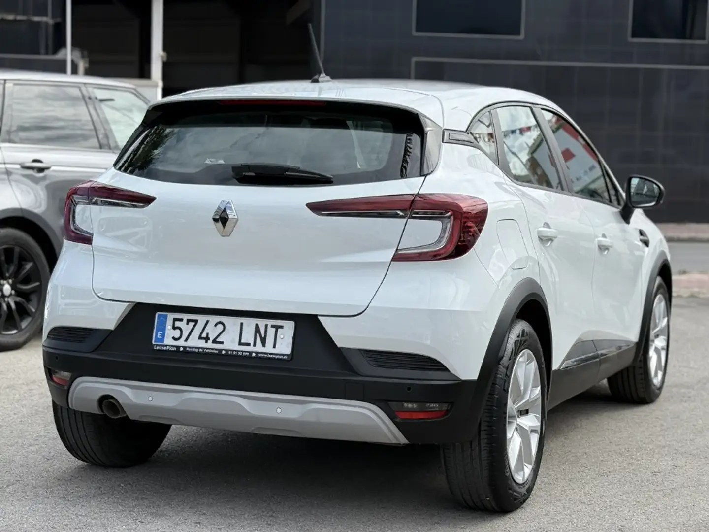 Renault Captur TCe Intens 67kW Weiß - 2