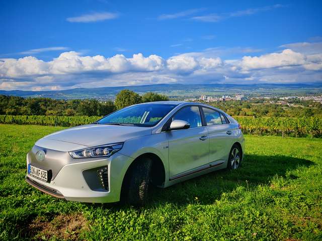 Imagine Hyundai IONIQ IONIQ Elektro Premium