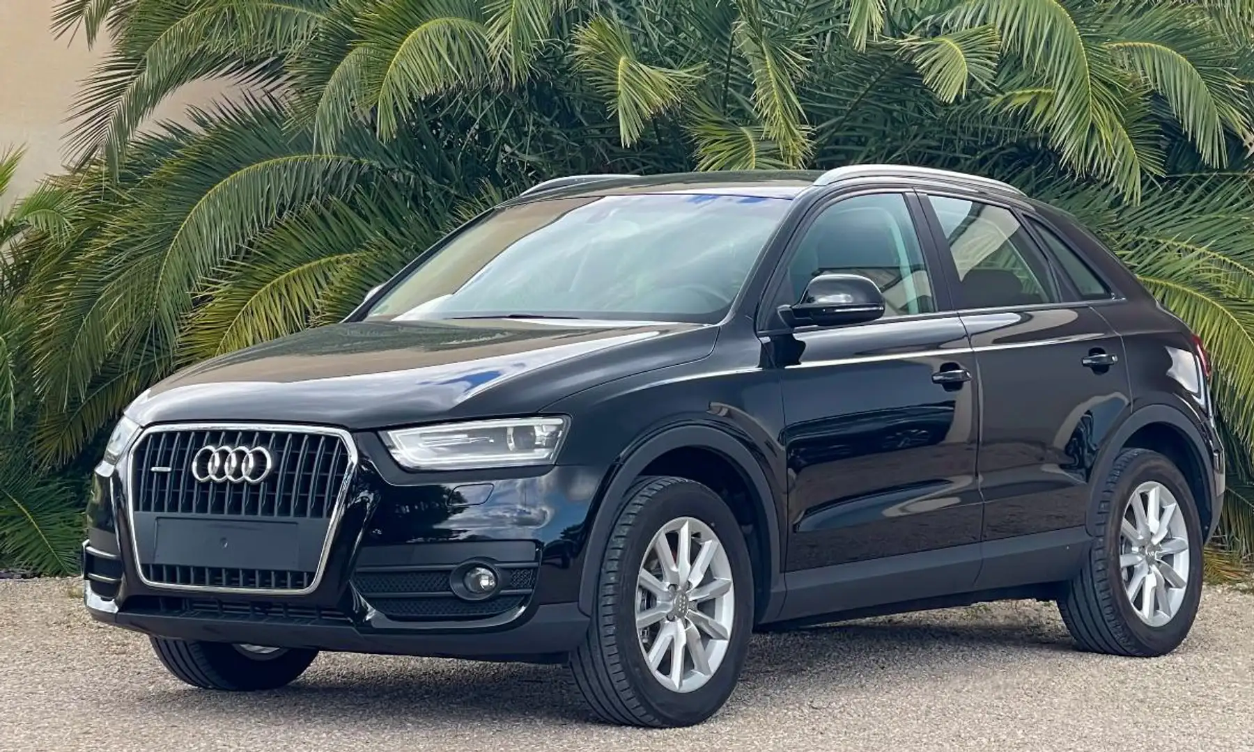 Audi Q3 2.0 TDI quattro Advanced Nero - 2