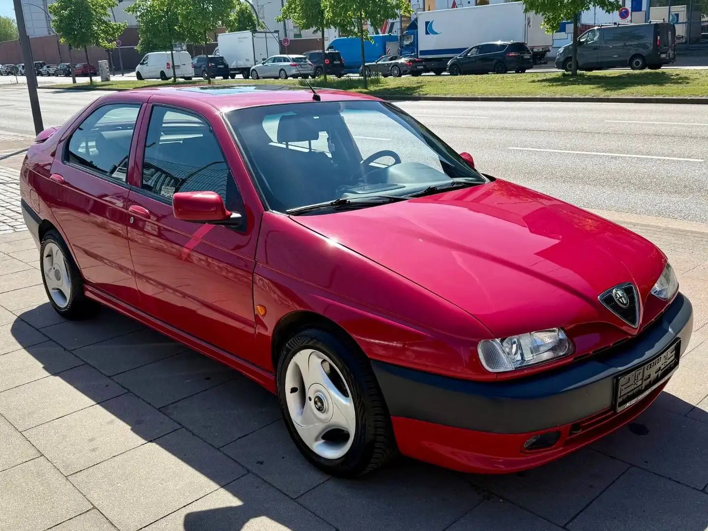 Alfa Romeo 146 ti/150 PS /1.Hand /TÜV NEU Червоний - 1