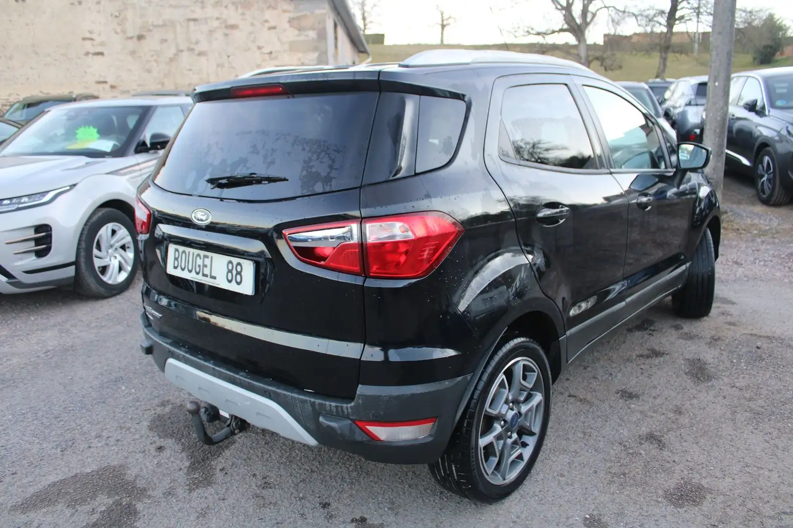 Ford EcoSport TITANIUM TDCI 95 CV ÉCRAN COULEUR USB JA 17 ATTELA Noir - 2