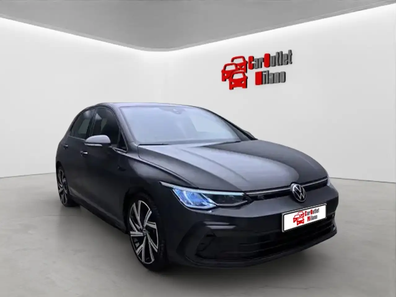 Volkswagen Golf 8 R-LINE 1.5 TSI 130CV **18"+WINTER PACK* PROMO!