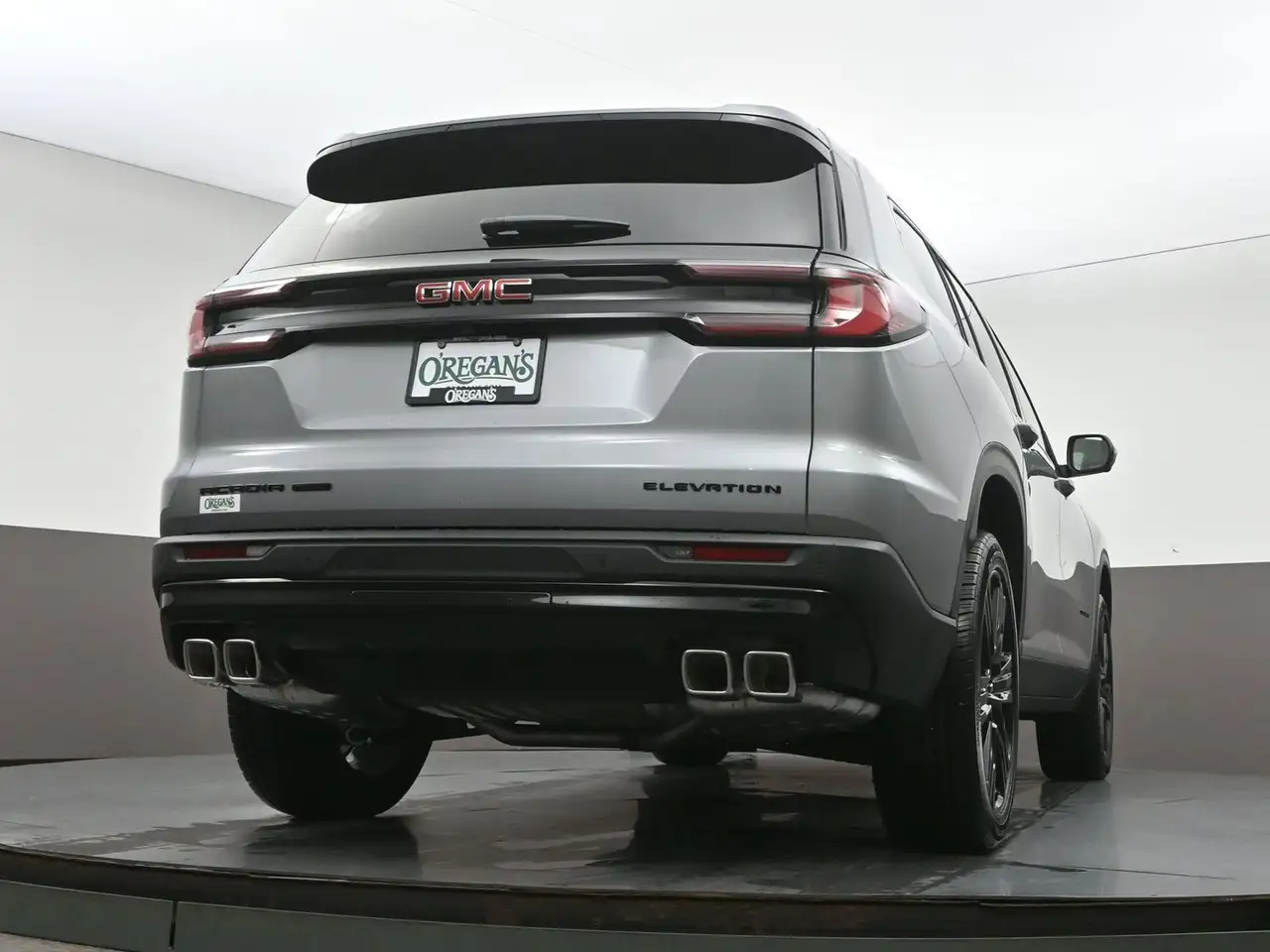 GMC Acadia снимка GMC Acadia