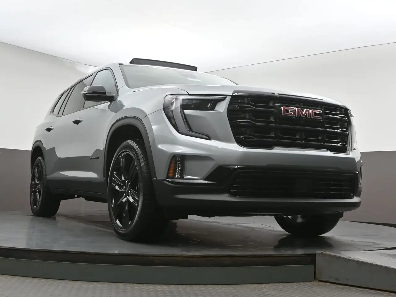 GMC Acadia снимка GMC Acadia