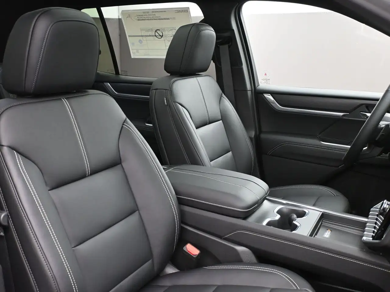 GMC Acadia снимка GMC Acadia